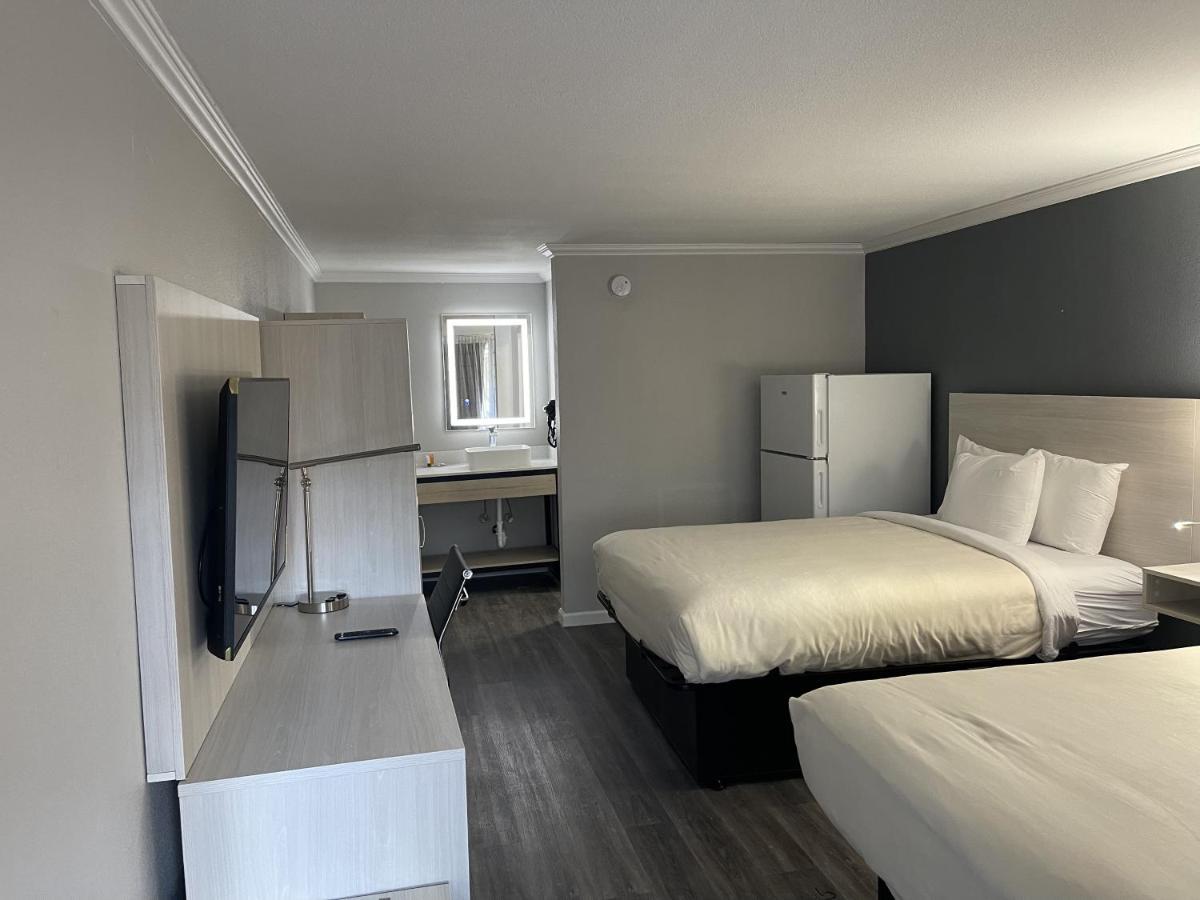 Mainstay Suites Флоренс Экстерьер фото
