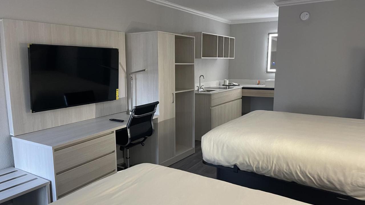 Mainstay Suites Флоренс Экстерьер фото